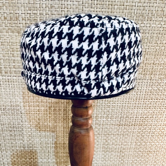 🌟HP🌟NWOT Black & White Soft Houndstooth Cadet Cap by Angela & William OSFM - Picture 7 of 13